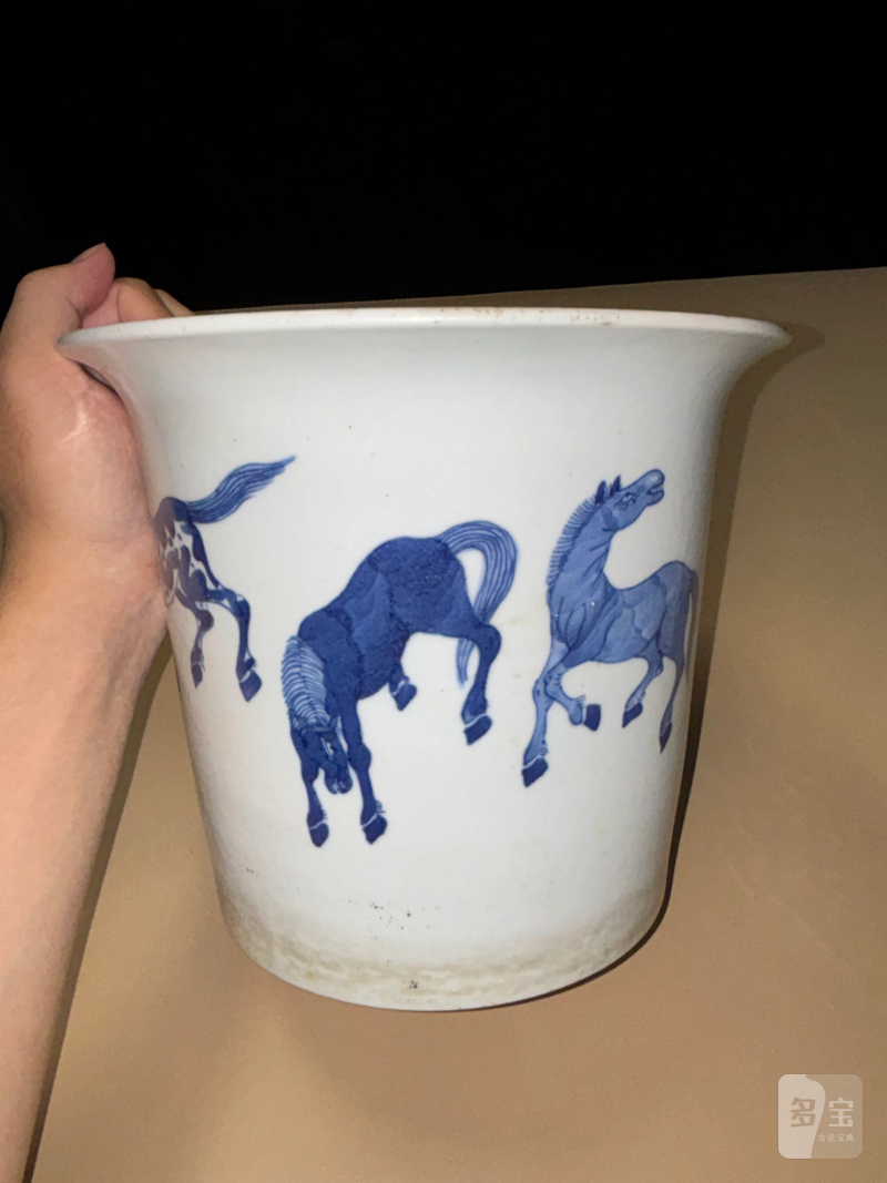 清 青花骏马图花盆、德化白釉兽耳炉 - 图11